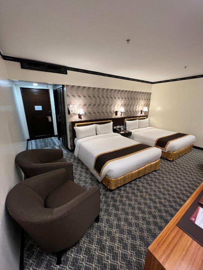 Bayview Park Hotel 3*